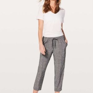 Lululemon Final Play crop 23in sz 10 NWOTs gray swift!